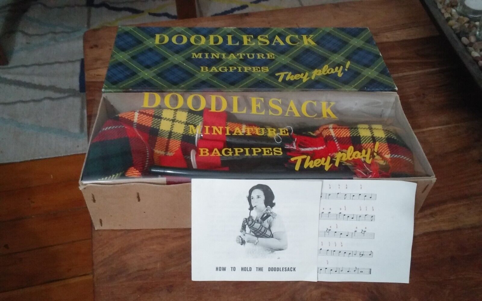 Rare Vintage Doodlesack Miniature Toy Scottish Bagpipes 30" Made In The Uk